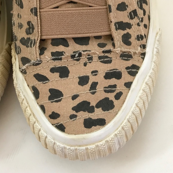BLOWFISH Leopard Cotton Canvas Slip On Sneakers Malibu Latte Women’s Size 6.5 - Picture 4 of 16